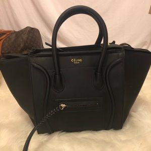 C.eline bag N.o.t   a.u.t.h.e.n.t.i.c